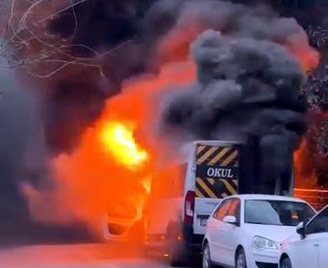 A V C I L A R D A P A R K H A L I N D E K I S E R V I S M I N I B U S 1259209 374704